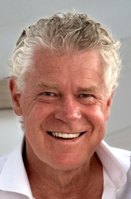 Porträtfoto von Dr. Christian Borsche